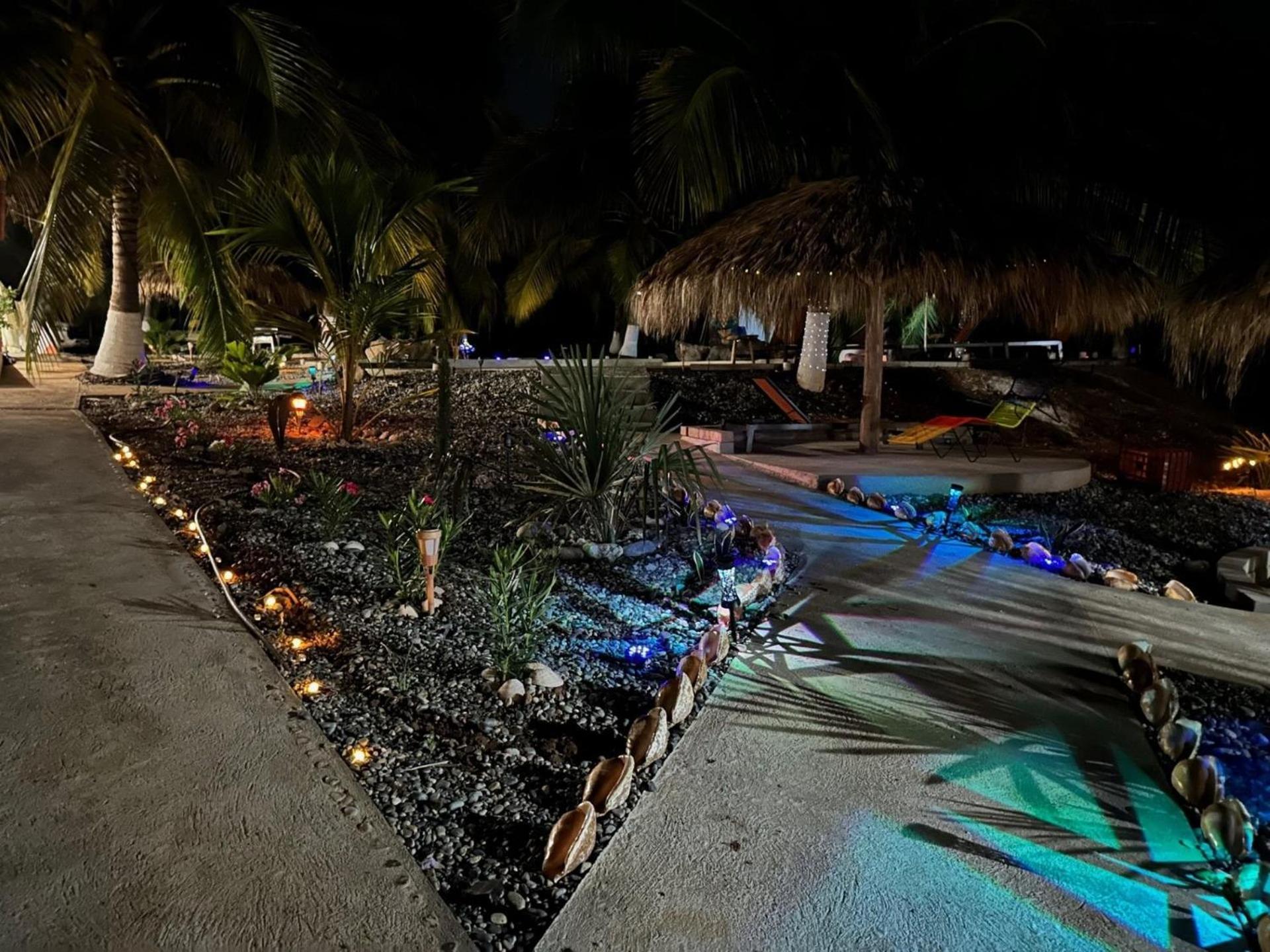 Casa Las Palmas Playa La Saladita Zihuatanejo Exterior foto